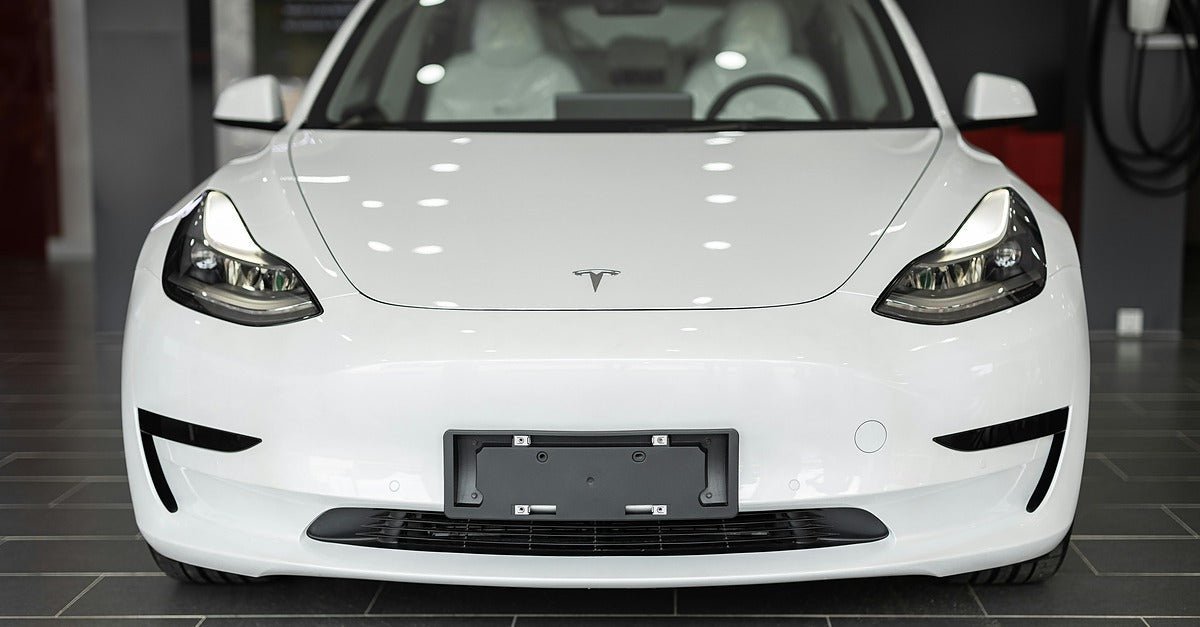 Så uppfyller du branschstandard för elbilsreparationer – krav, certifikat och utrustning - Alvemo