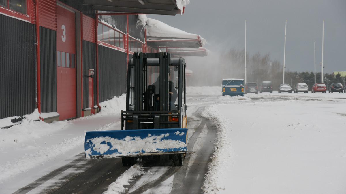 Alvemo Truckplog 2000 mm (Gummi - kant) - Alvemo - Avfallshantering & Miljö