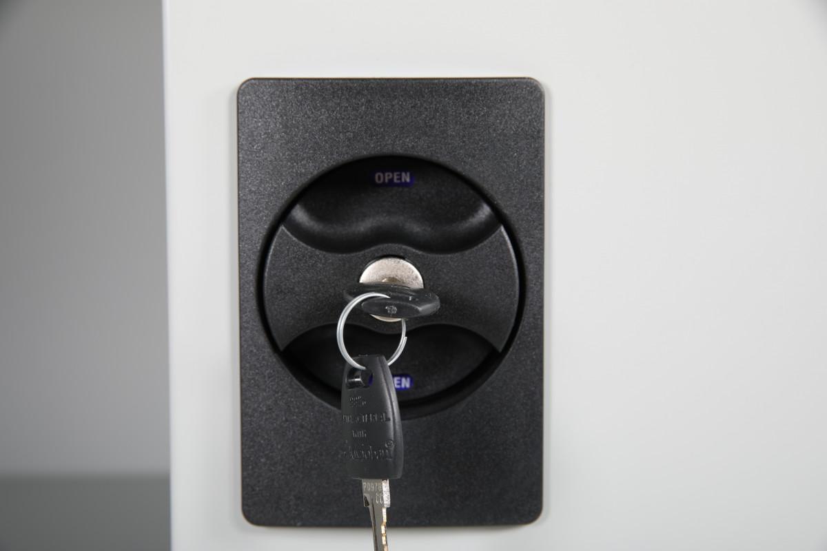 Plåtskåp SWED (Anpassningsbart) - Välj färg och storlek - Alvemo - Förvaring & Skåp