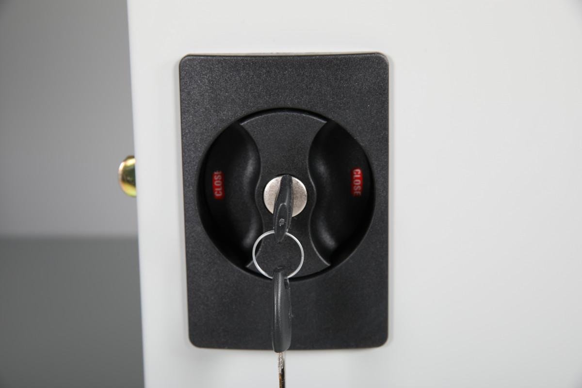 Plåtskåp SWED (Anpassningsbart) - Välj färg och storlek - Alvemo - Förvaring & Skåp