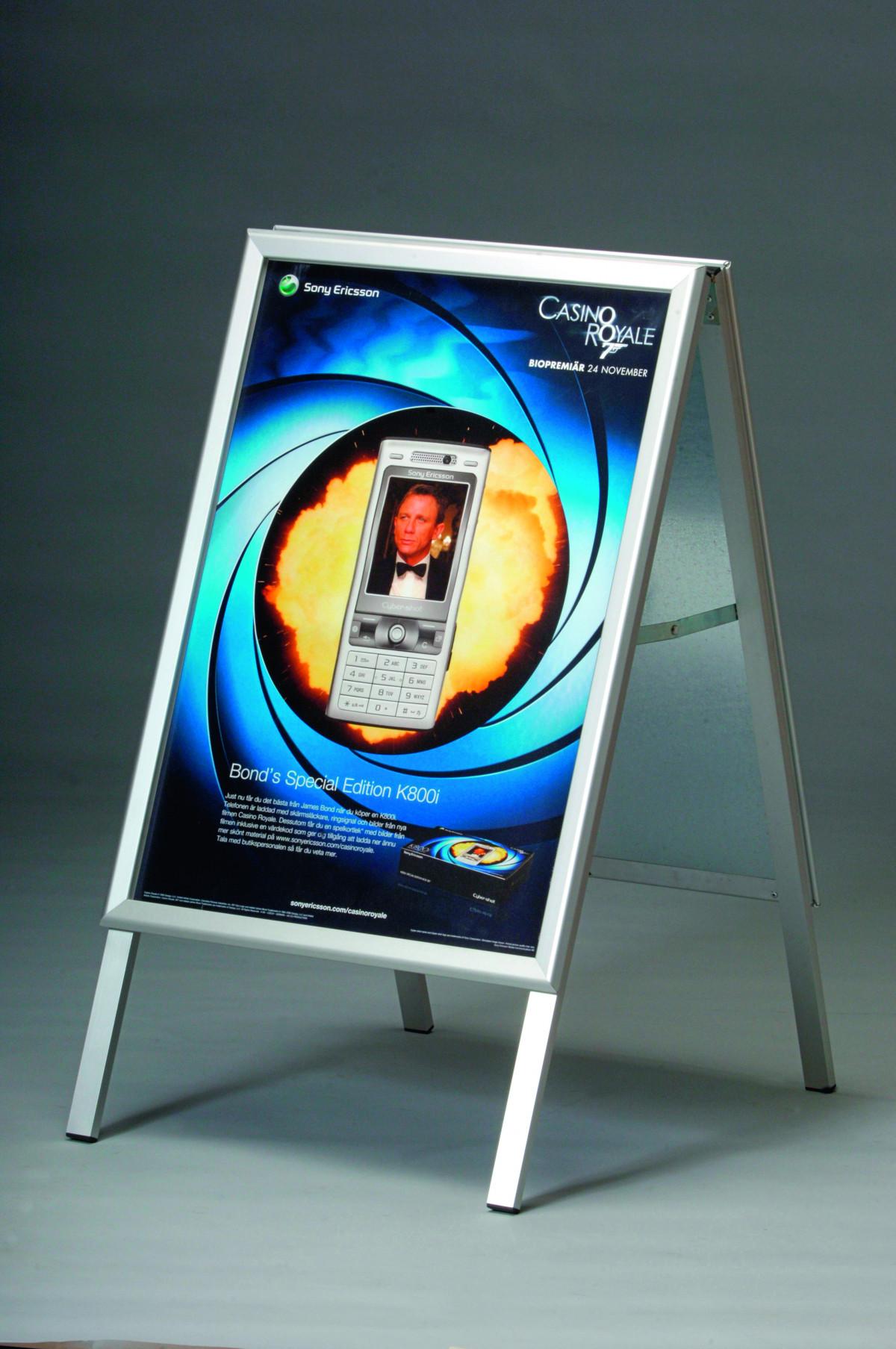 Trottoarskylt - Affischmått: 700x1000 mm (Aliminum) - Alvemo -