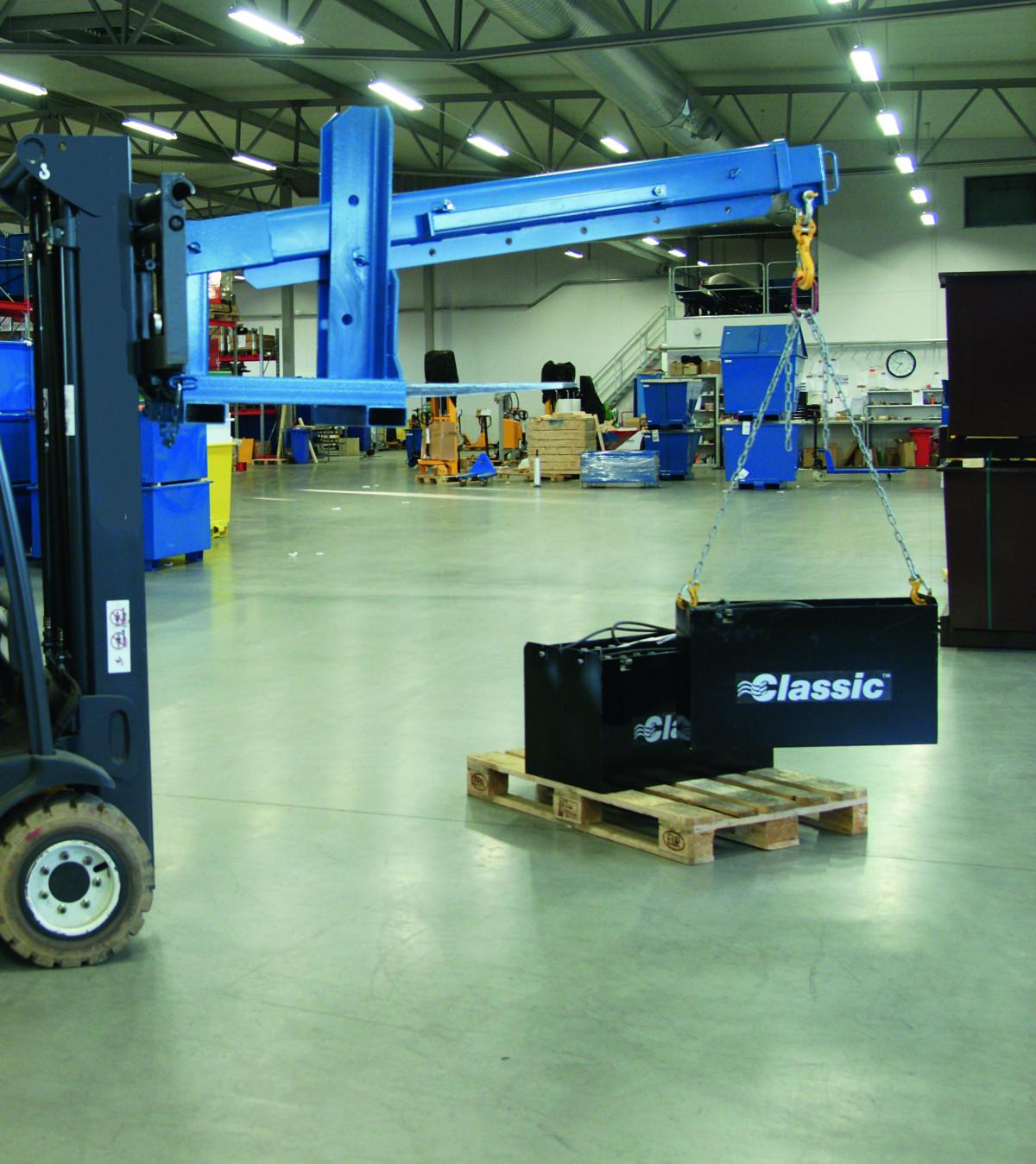 Truckkran, ställbar 2300 kg, Kapacitet 2000 kg - Alvemo - Reservdel